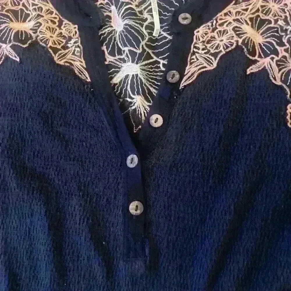 Free People Boho Black Gauze Thermal Embroidered Long Sleeve Top size XS